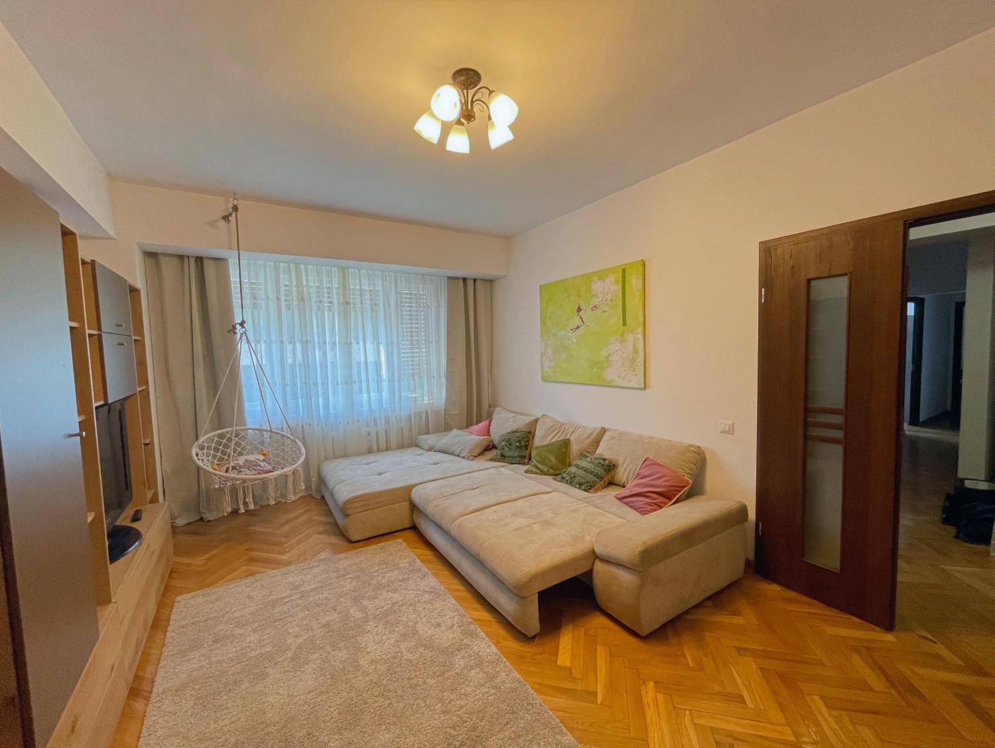 Relax Old Town Apartment Орадя Екстер'єр фото