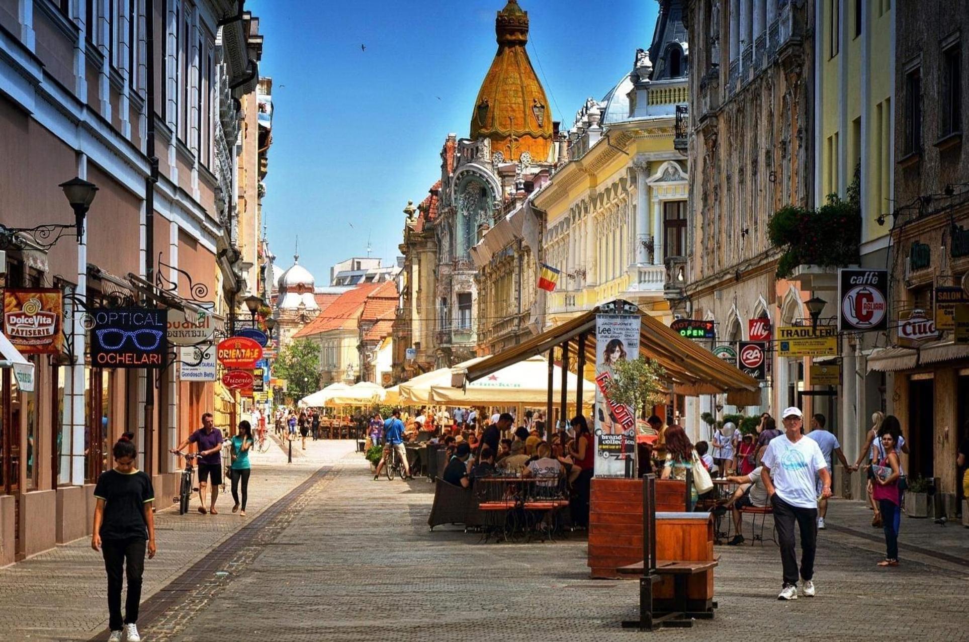 Relax Old Town Apartment Орадя Екстер'єр фото